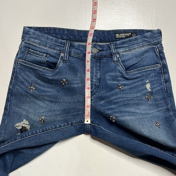Blank NYC Girlfriend Distressed Beaded Crop Jeans size 27 - Picture 8 of 11